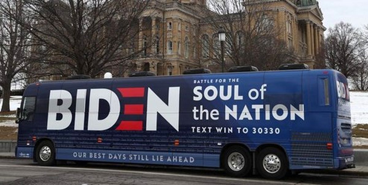 حمله هواداران ترامپ به اتوبوس کمپین بایدن در تگزاس +فیلم