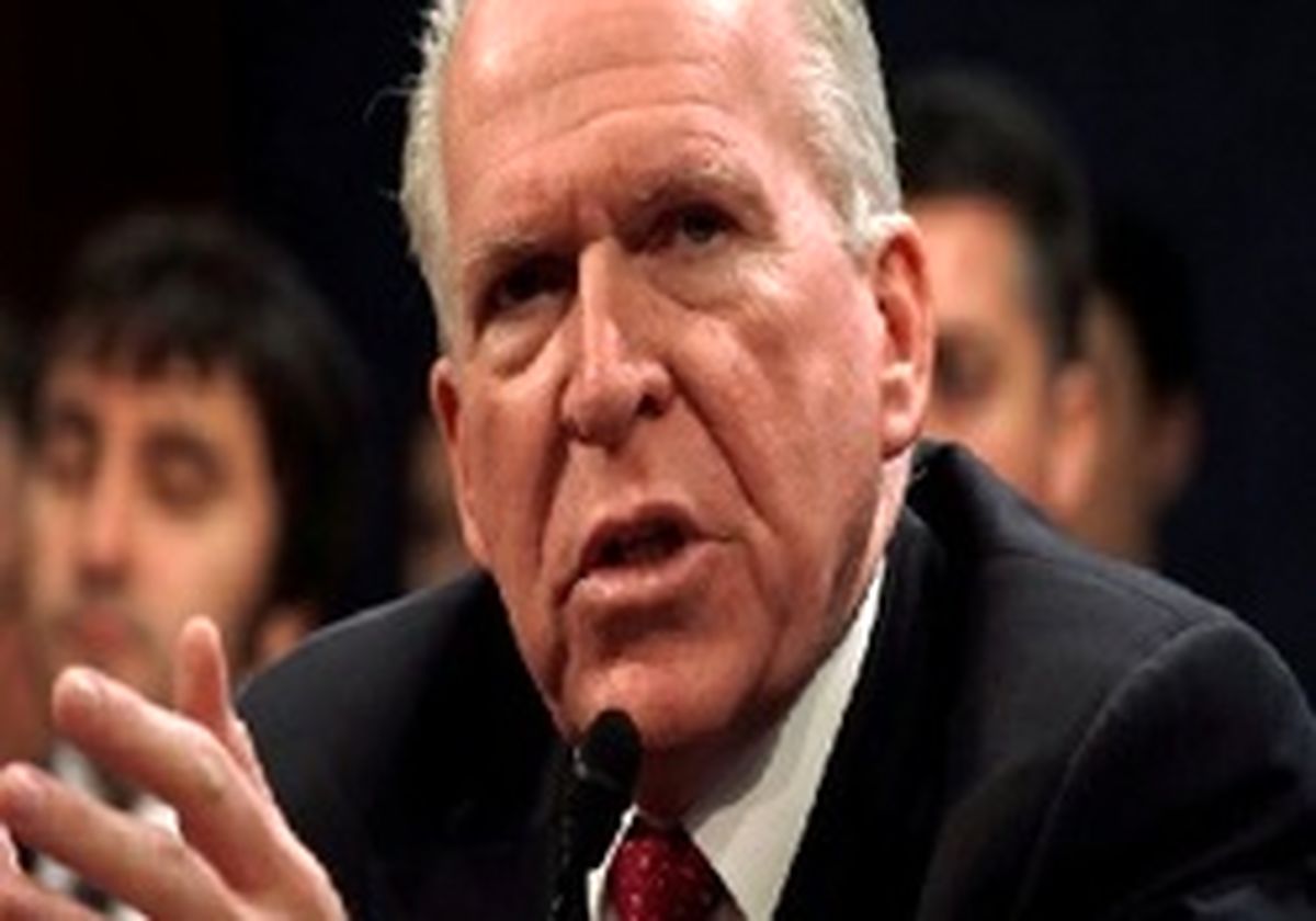 رئیس اسبق سیا: ترامپ از پوتین می‌ترسد