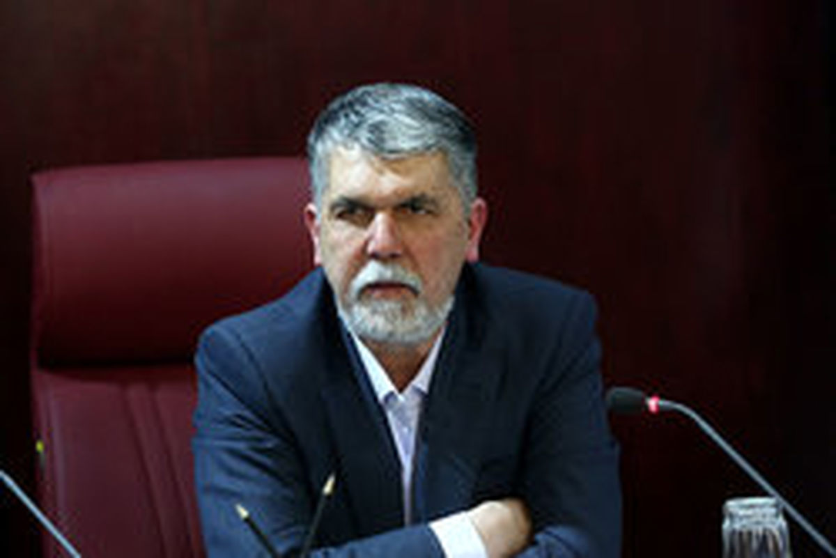 واکنش وزیر به استفاده از مشروبات الکلی در فیلمهای فجر