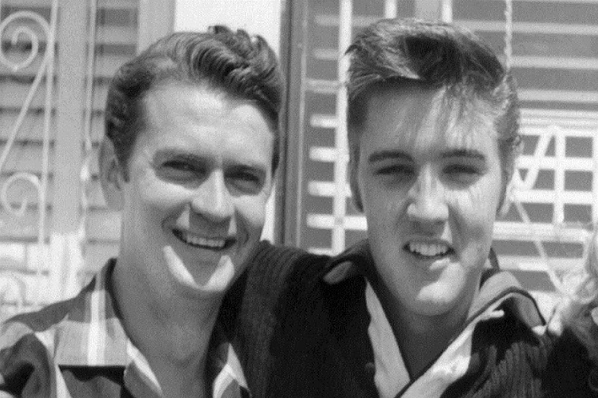 دی کاپریو زندگی مخترع راک را بازسازی می‌کند +عکس