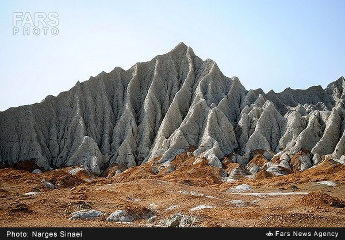 اینجا ایران است نه مریخ!