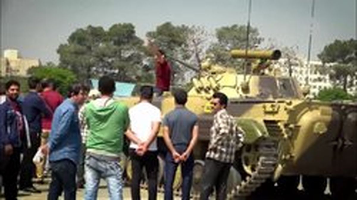فیلم: تانک فروشی در بازار عبدل آباد!