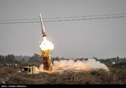 شلیک موشک از سامانه پدافند هوایی صیاد-۲ +عکس