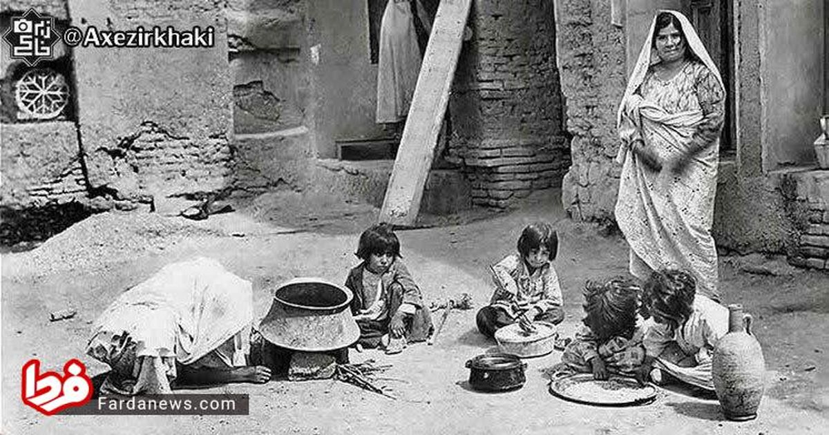 عکس: دختران دهه ۲۰ در حال آشپزی!