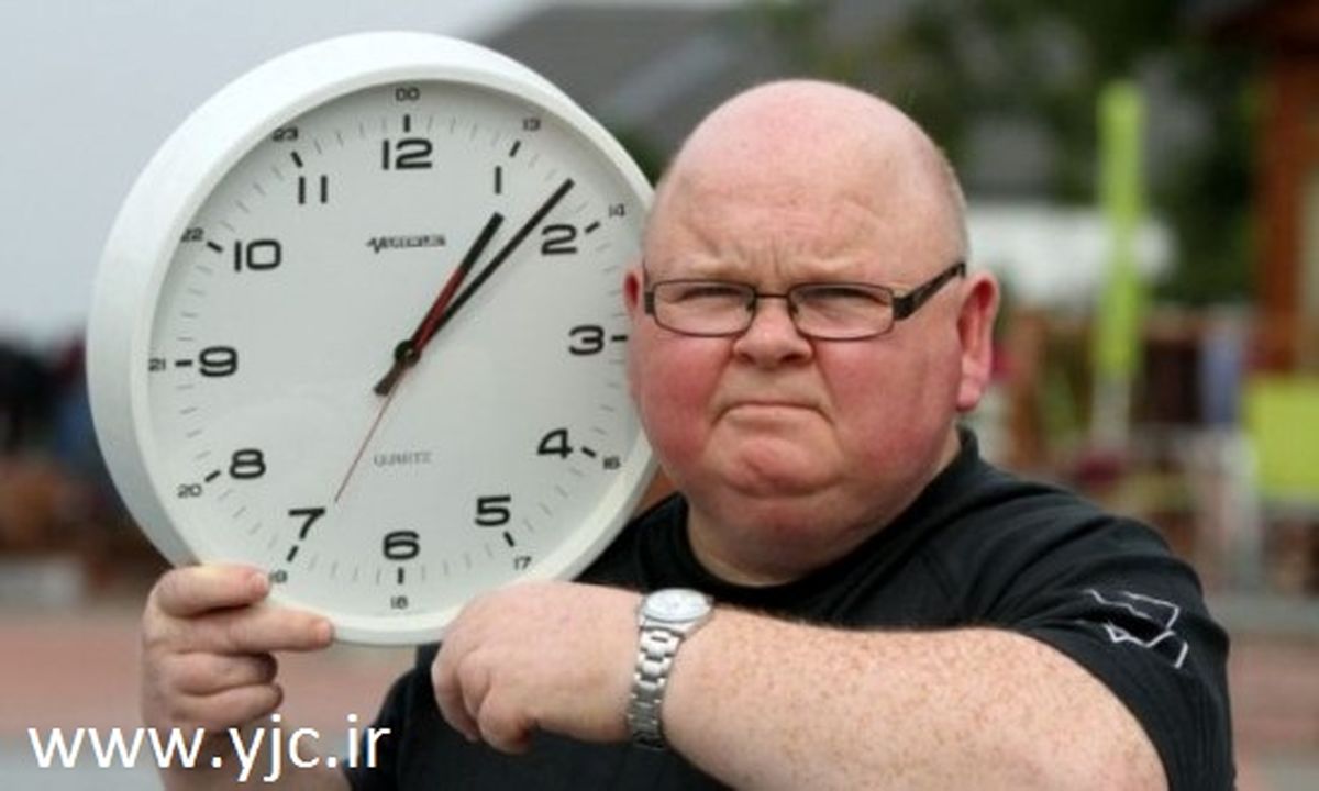 مردی که همیشه دیر می‌کند!/عکس
