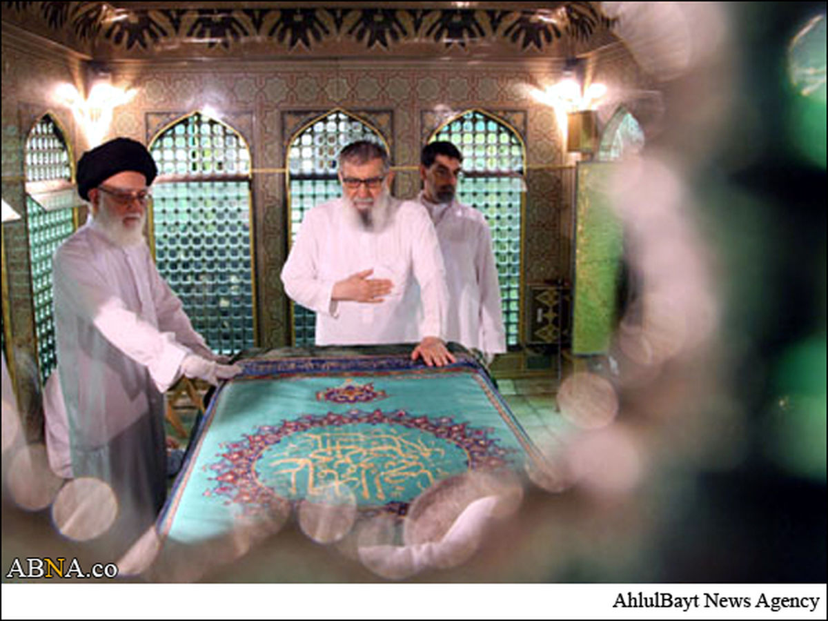 غبارروبی مضجع منور رضوی/تصاویر