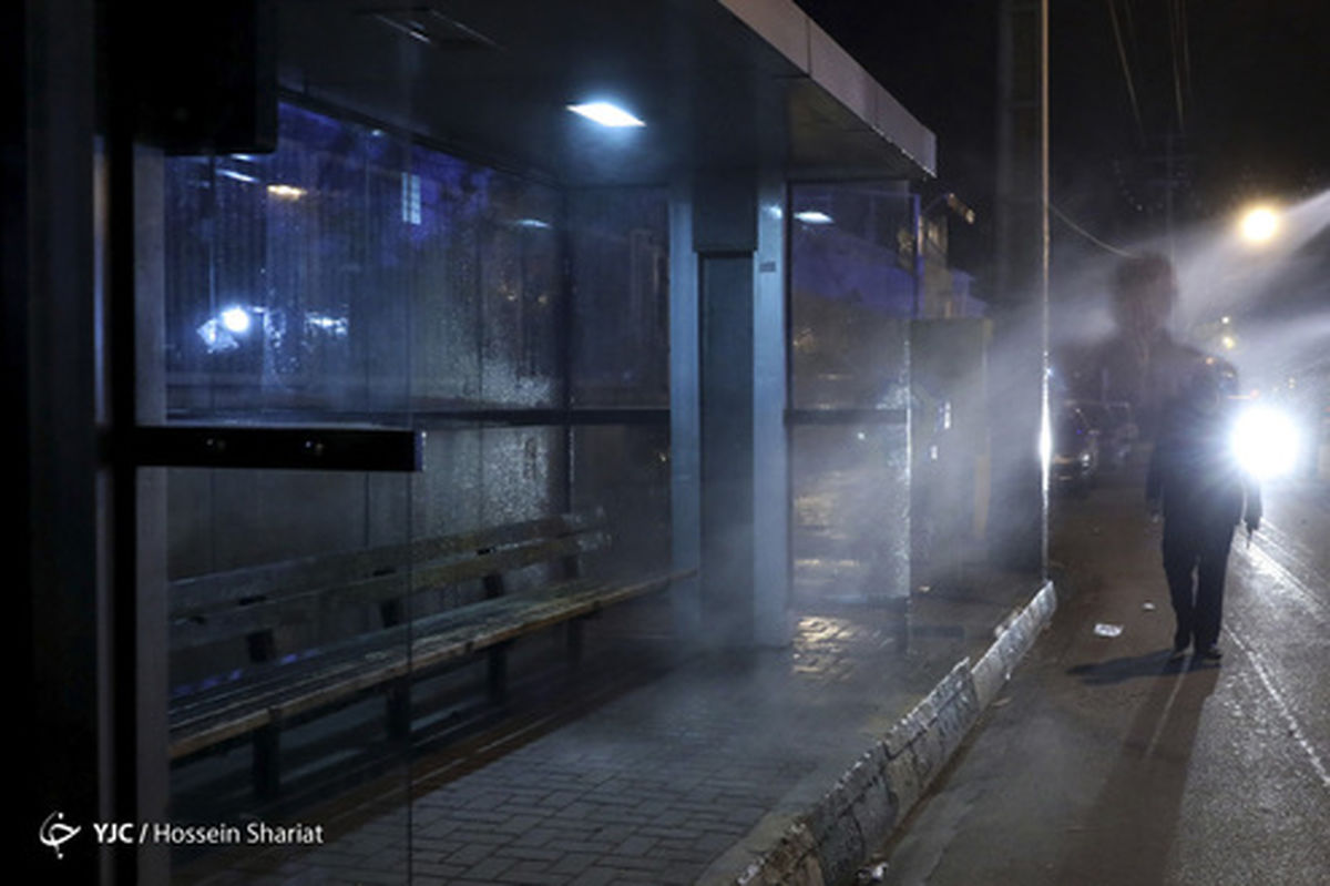 تصاویر: ضدعفونی معابر شهری مشهد برای مقابله با کرونا