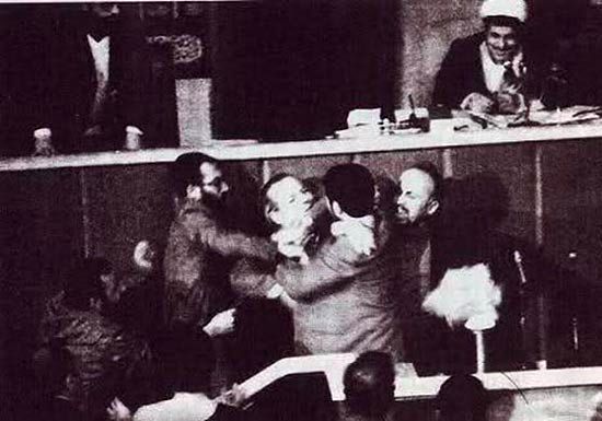 عکس/ دعوا در مجلس اول