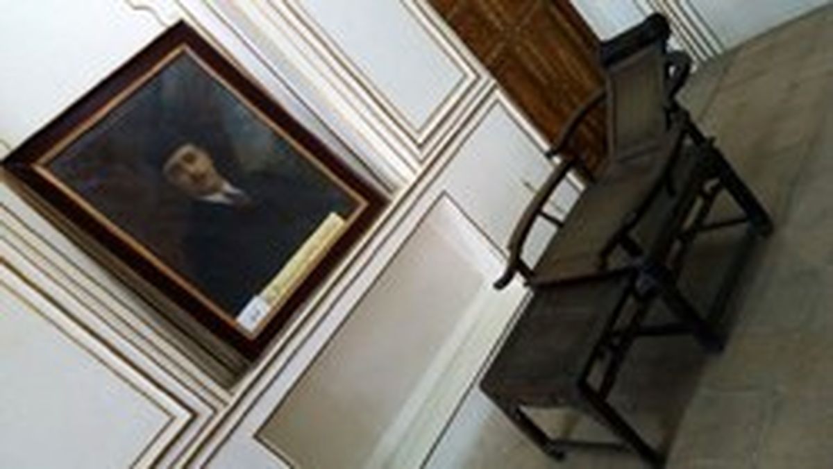 صندلیهای راحتی ایرانیها ۱۰۰ سال قبل! +تصاویر