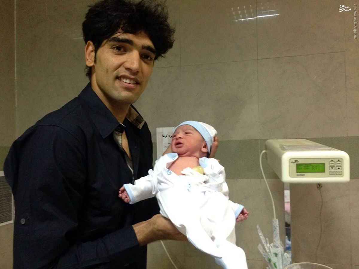 بازیکن پرسپولیس پدر شد/عکس