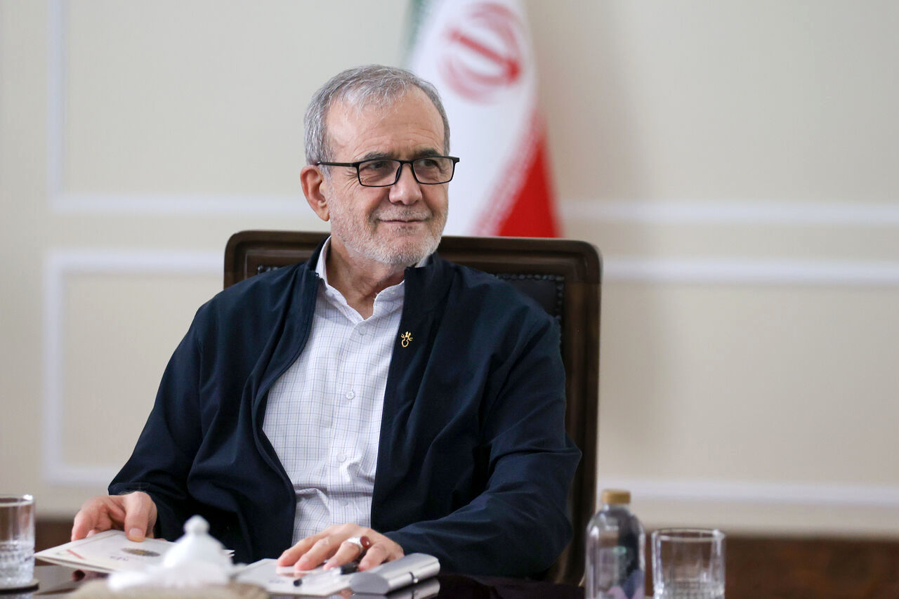 پیام تبریک پزشکیان به قهرمانی وزنه برداران کشورمان در رقابتهای جهانی نروژ