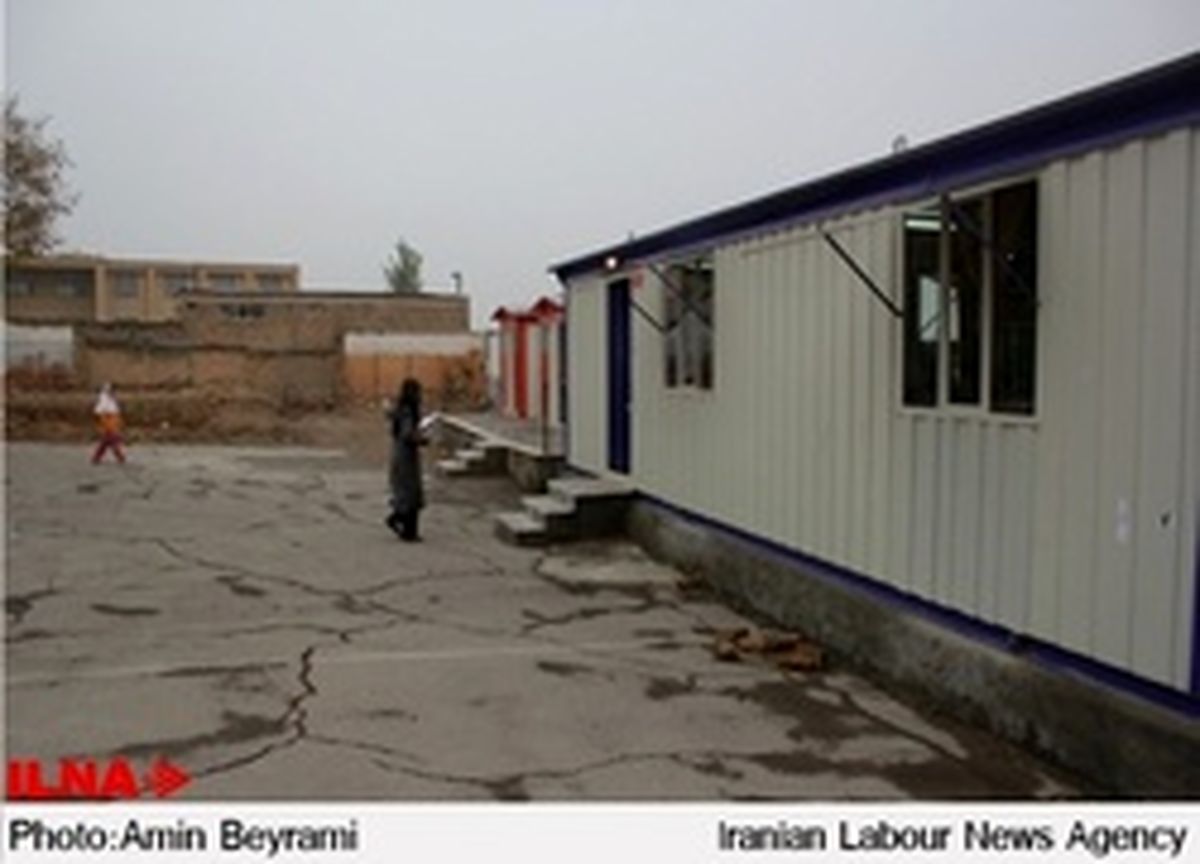 کانکس ها مردم را بدبخت می‌کند!