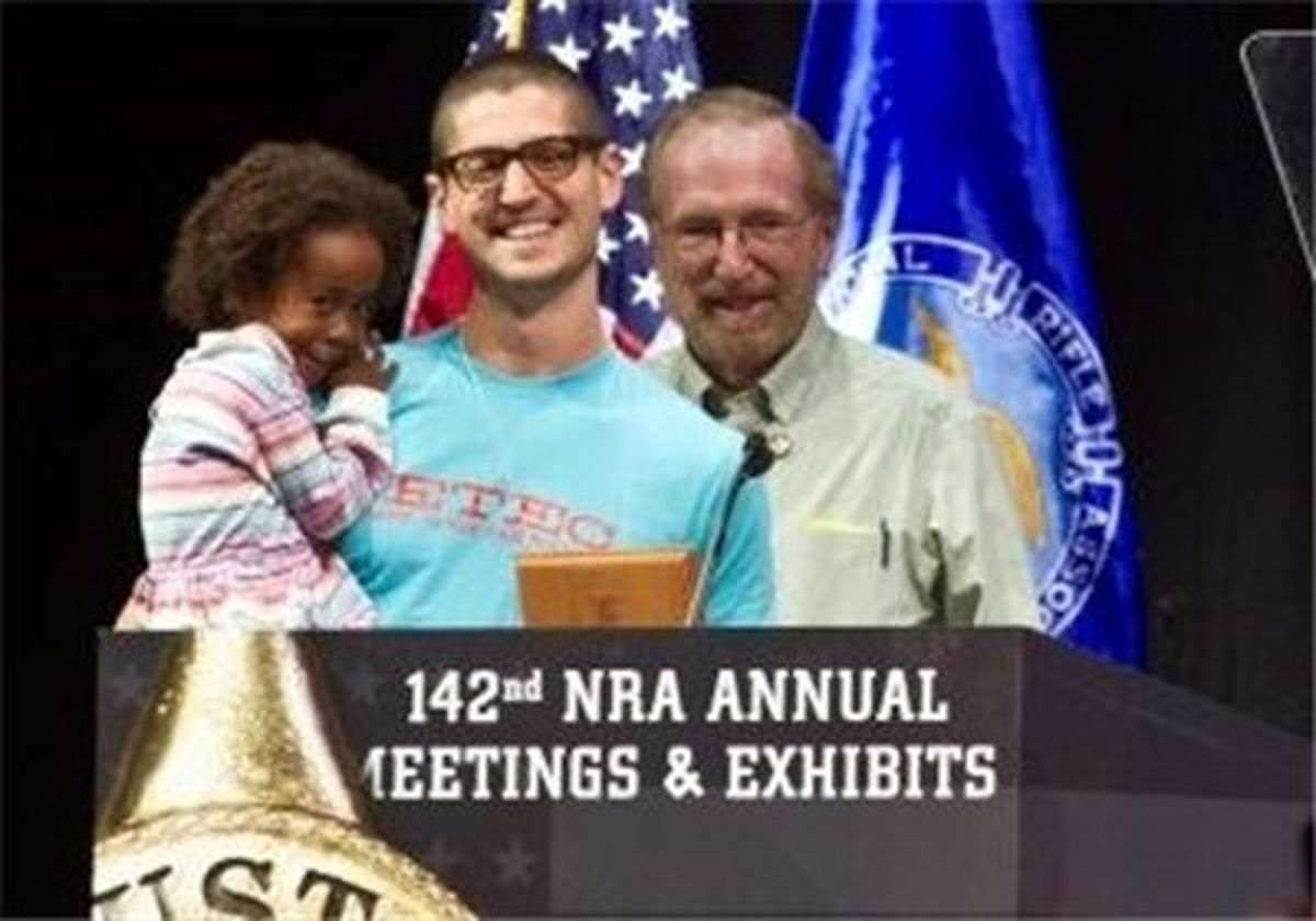 دختر ۳ساله عضو لابی سلاح! +عکس