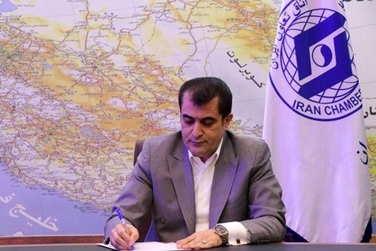 خلیلزاده: دیاباته در استقلال میماند