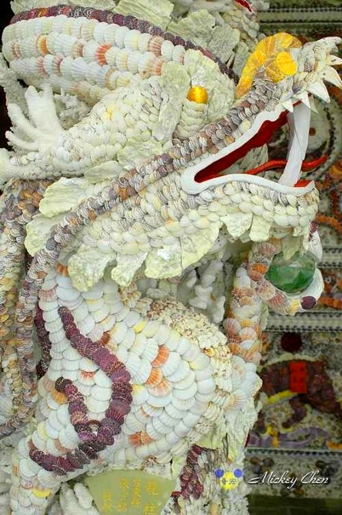 مجسمه هایی از جنس صدف دریایی