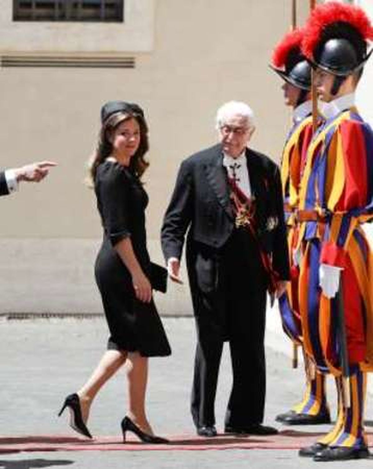 کلاه عجیب همسر نخست‌وزیر کانادا سوژه شد +تصاویر