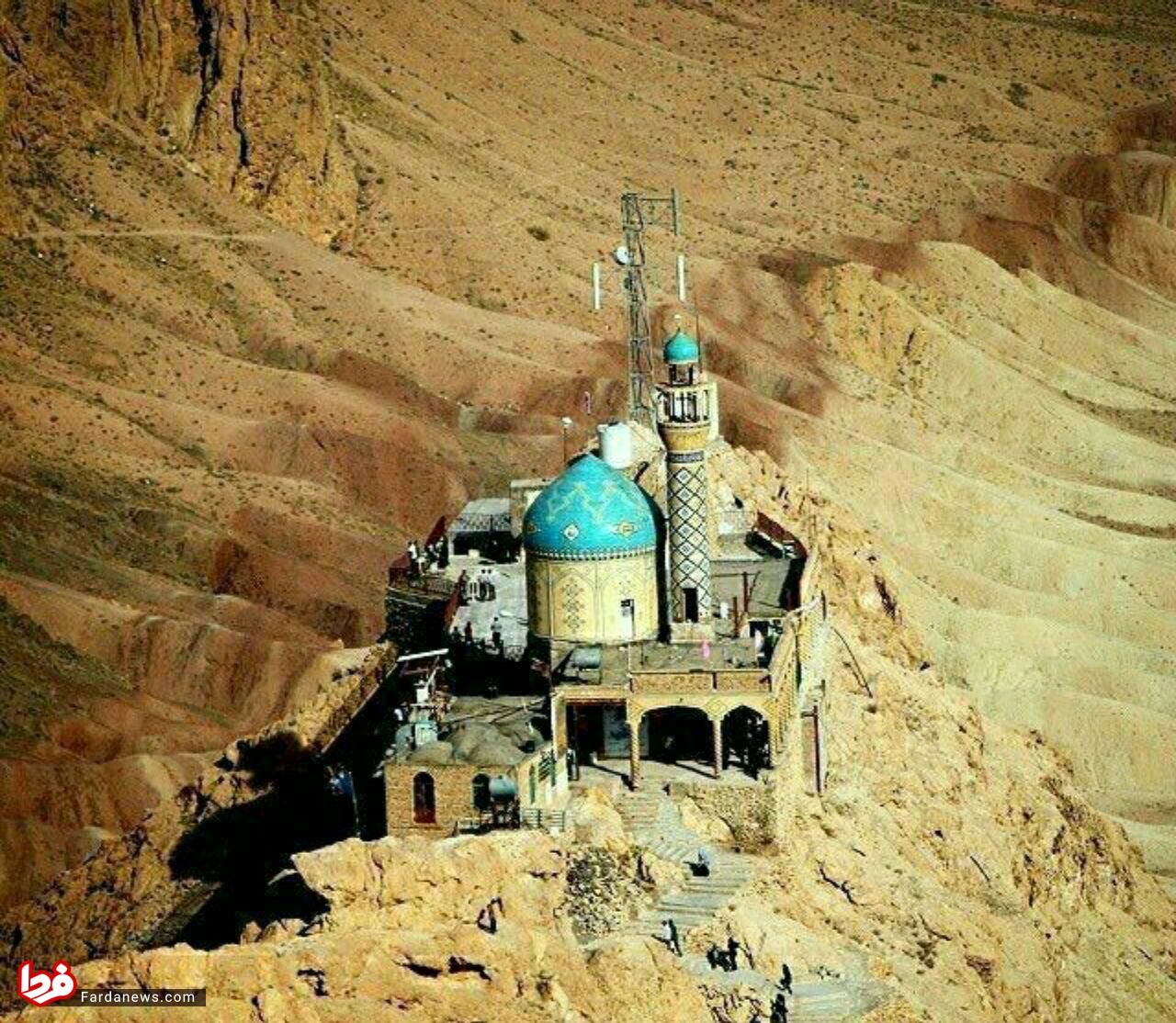 عکس: نمایی زیبا از کوه خضر نبی (ع) در قم