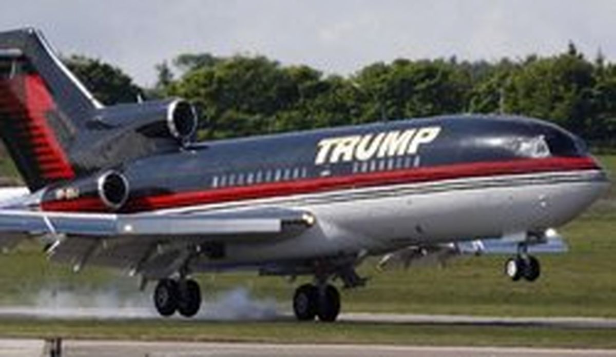 برخورد هواپیمای ترامپ با یک هواپیمای مسافربری