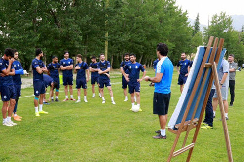 هیچ استقلالی کرونا ندارد