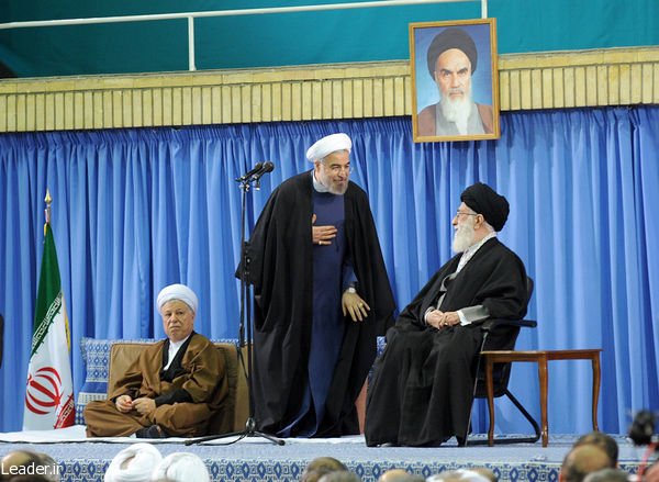 عکس/عرض ارادت روحانی به رهبر انقلاب
