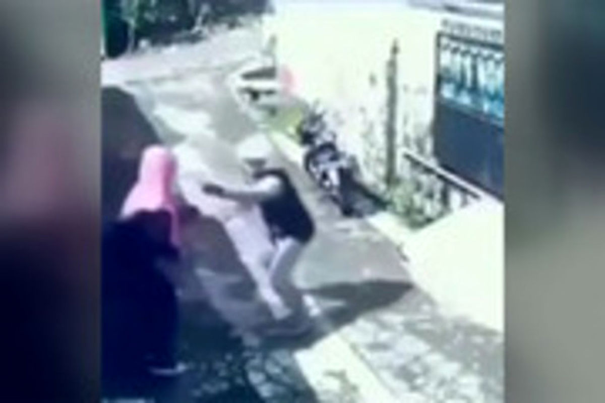 عاقبت غیرمنتظره زورگیری و سرقت از یک زن تنها +فیلم