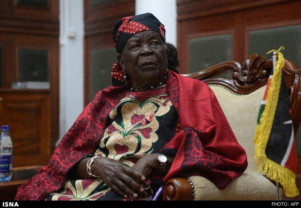 عکس:مادربزرگ اوباما در کنیا منتظر نوه‌اش