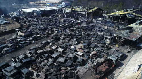 دیدنی‌های امروز؛ از درگیری پلیس یونان با مهاجران تا جنگ بالش‌ها در نیویورک