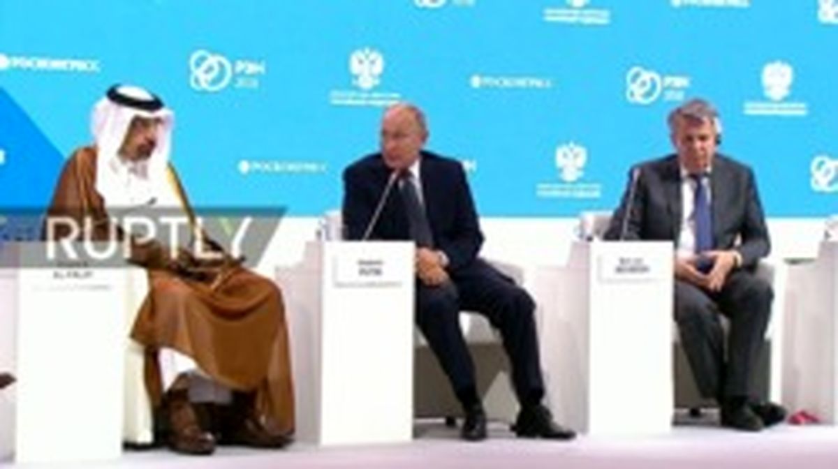 انتقاد پوتین از تحریم‌های ضد ایرانی در جمع اقتصاددانان جهان