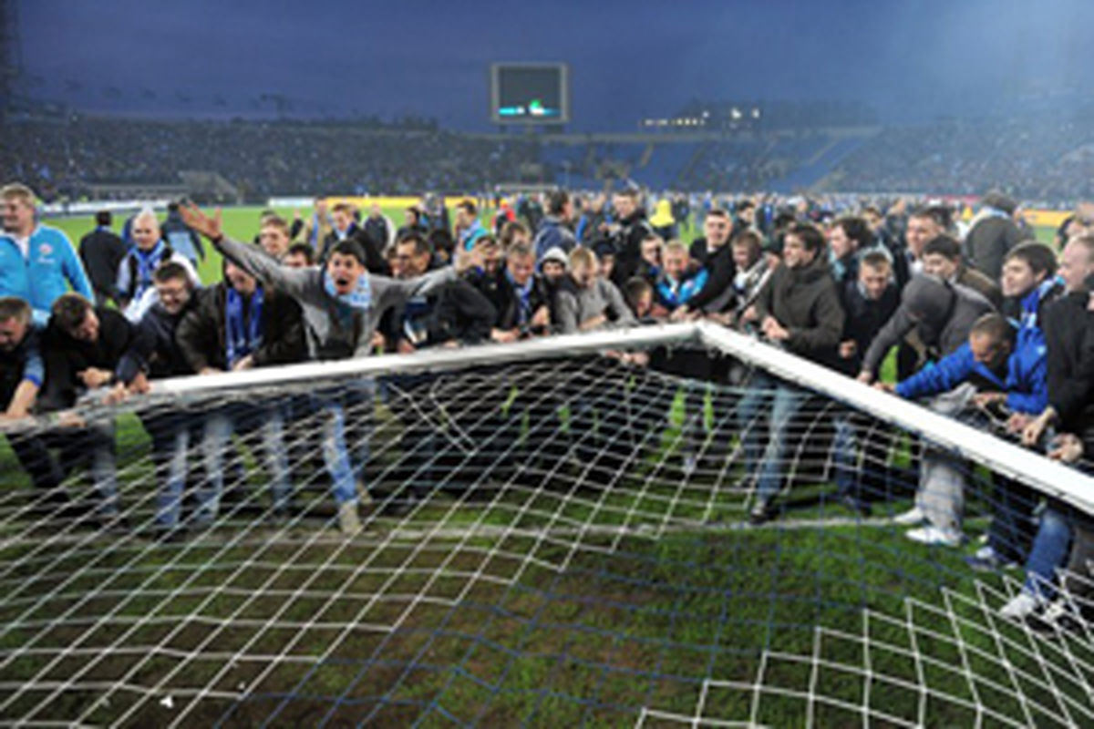 عکس/ خوشحالي عجيب تماشاگران فوتبال