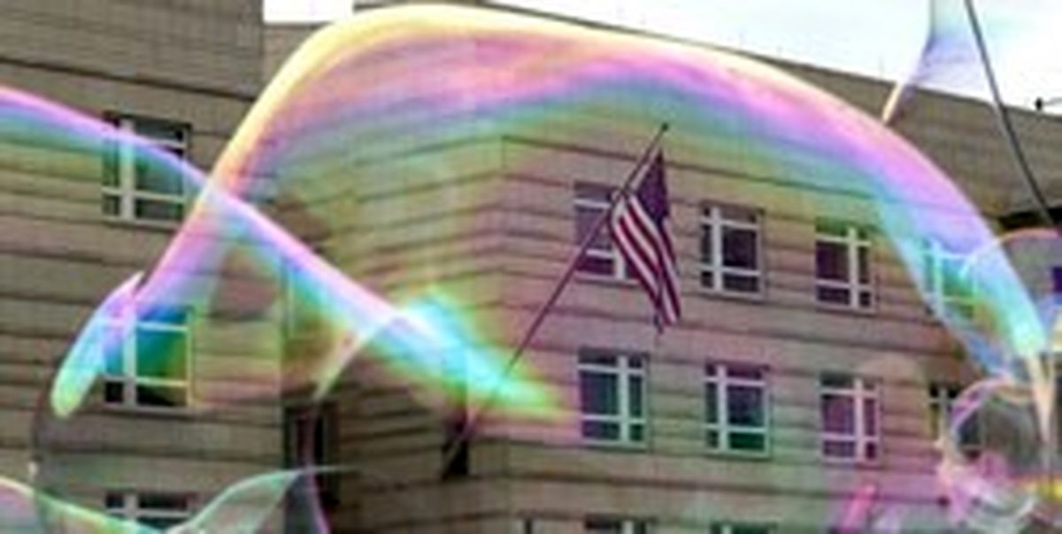 حباب قیمت مسکن آمریکا در حال ترکیدن است