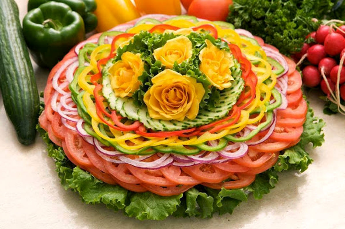 برای افزایش مواد مغذی به سالادتان روغن اضافه کنید