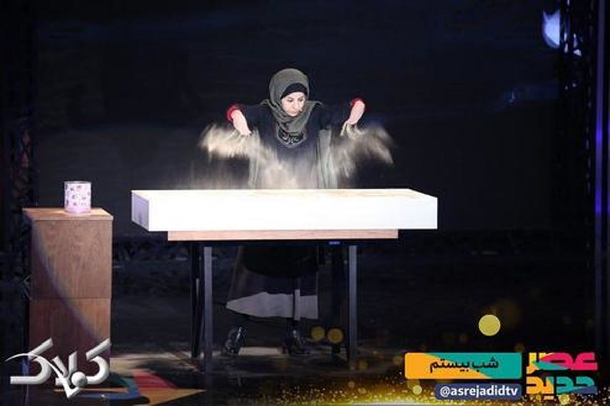 کلیپ اجرای فاطمه عبادی دختری که با شن نقاشی کرد در عصر جدید