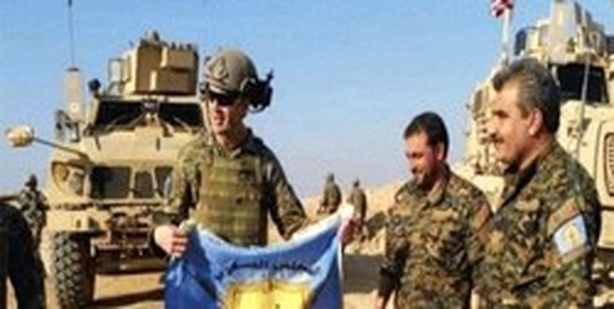 توزیع بیانیههای ضد آمریکایی در شهر «منبج» سوریه +عکس