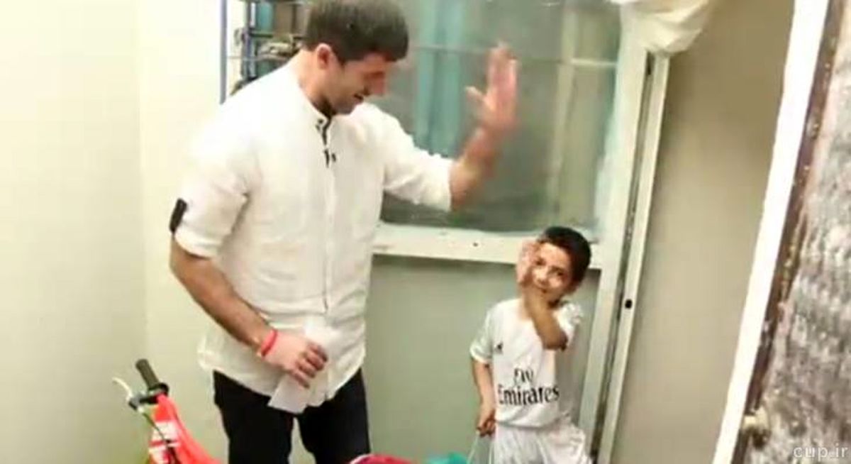 اقدام زیبای کریم باقری برای کودک یتیم +عکس