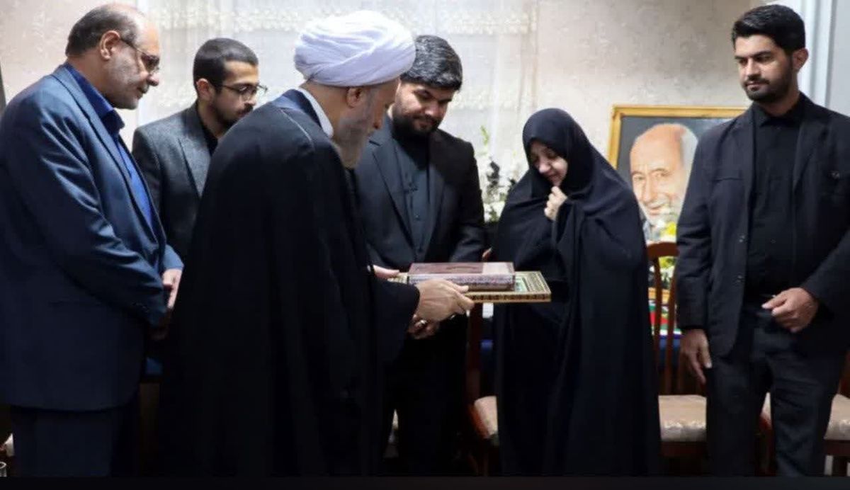 پیام رهبر معظم انقلاب به خانواده شهید غیبپرور ابلاغ شد