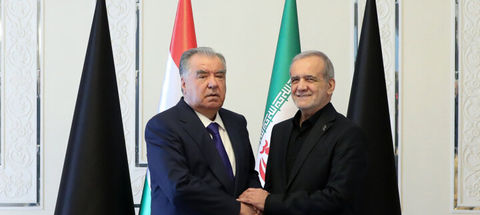 پزشکیان: به برکت خون رهبر شهید، ملت ایران منسجم‌تر شد