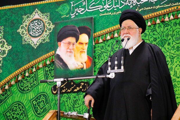 آیت‌الله علم‌الهدی: مراقب ستون پنجم دشمن باشیم