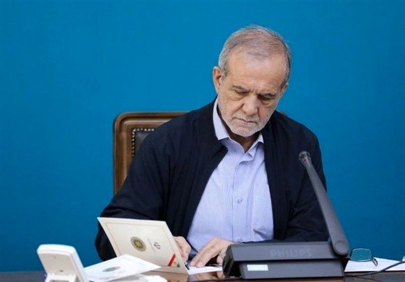 پزشکیان: نگاهمان به بیرون از مرزها نیست