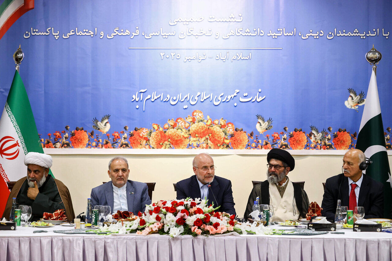 قالیباف: صلح تحمیلی و جنگ تحمیلی استقلال کشورهای مسلمان را هدف قرار داده است/به دنبال این هستند که ایران مستقل و قوی نباشد