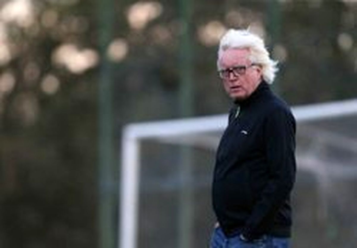 شفر در استقلال کار بزرگی انجام داده است