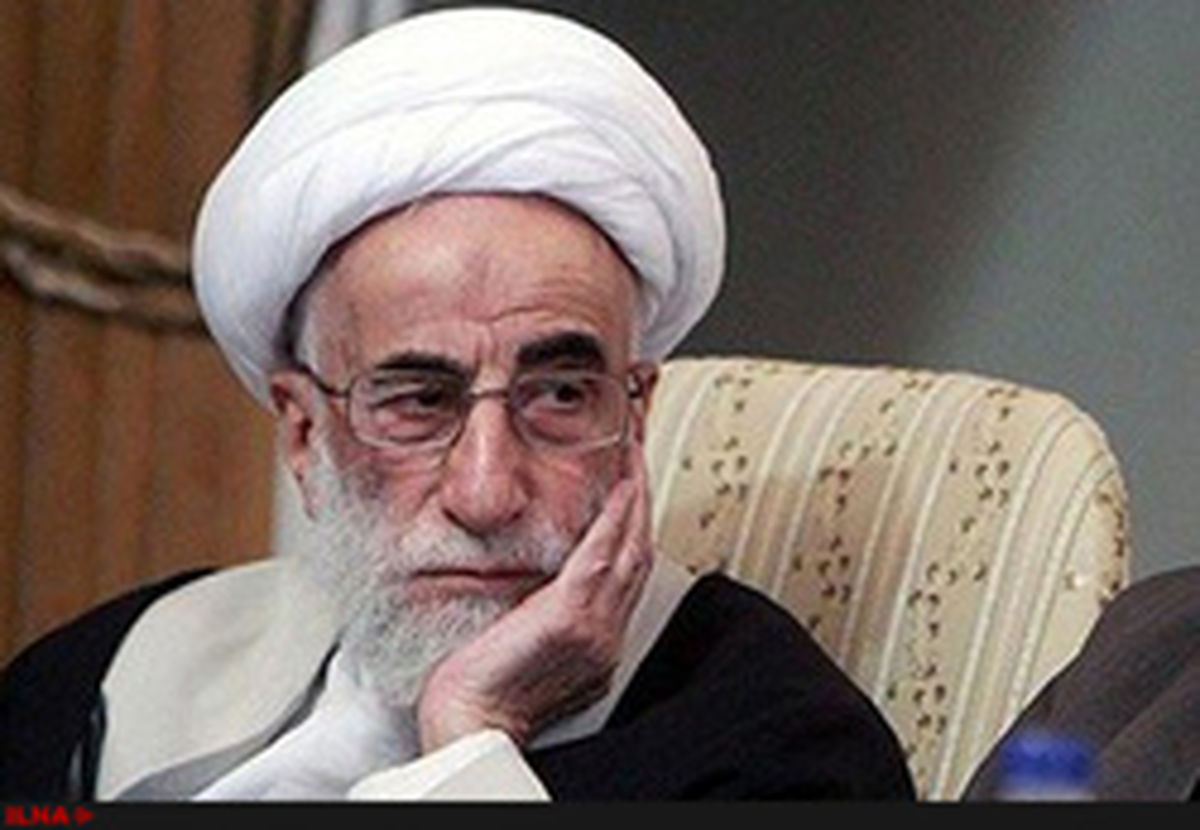 آیت الله جنتی: من دستم به دهنم می‌رسد