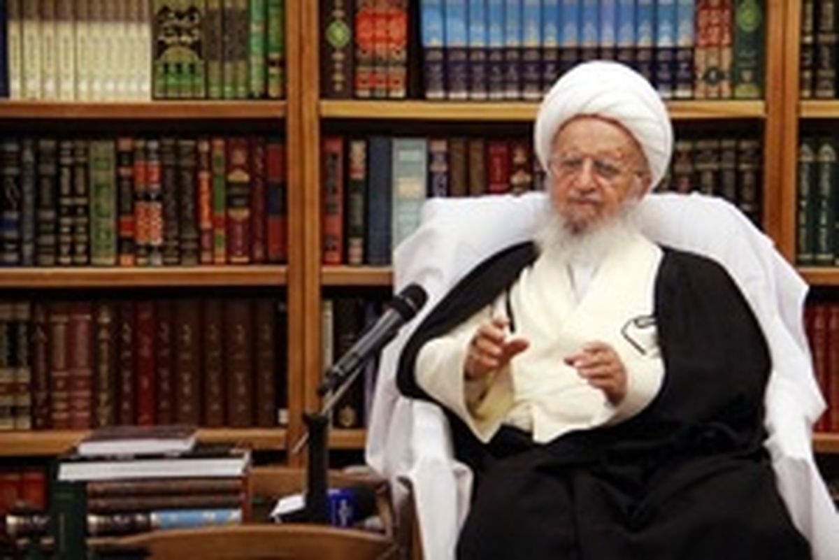 آیت الله مکارم شیرازی: رسانه ملی باید پادزهری برای فضای مجازی باشد