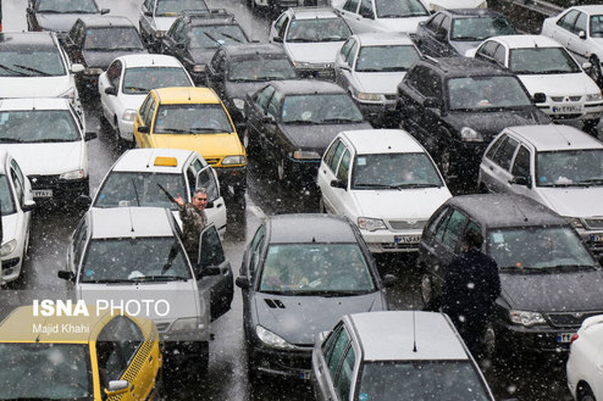 تصاویر: برخی اعتراضات امروز در پی گرانی و سهمیه‌بندی بنزین