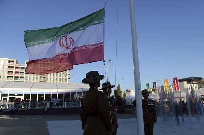 پرچم ایران در دهکده المپیک لندن/عکس