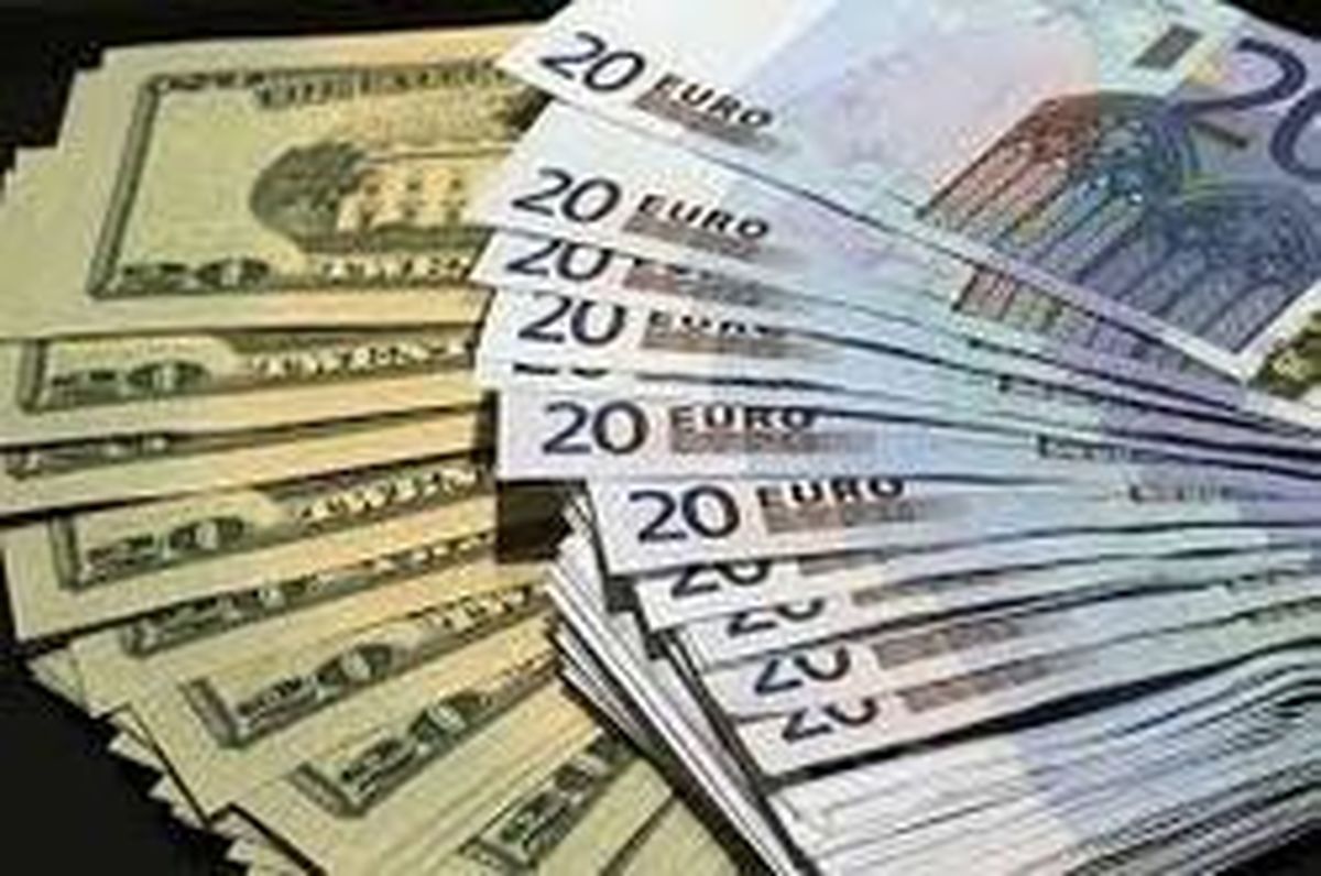 سهم دلار در ذخایر ارزی بانک‌ها بازهم آب رفت