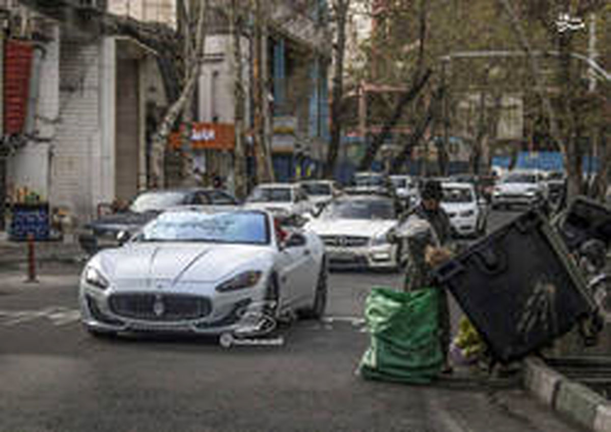 عکس: فاصله طبقاتی در خیابان‌های تهران!