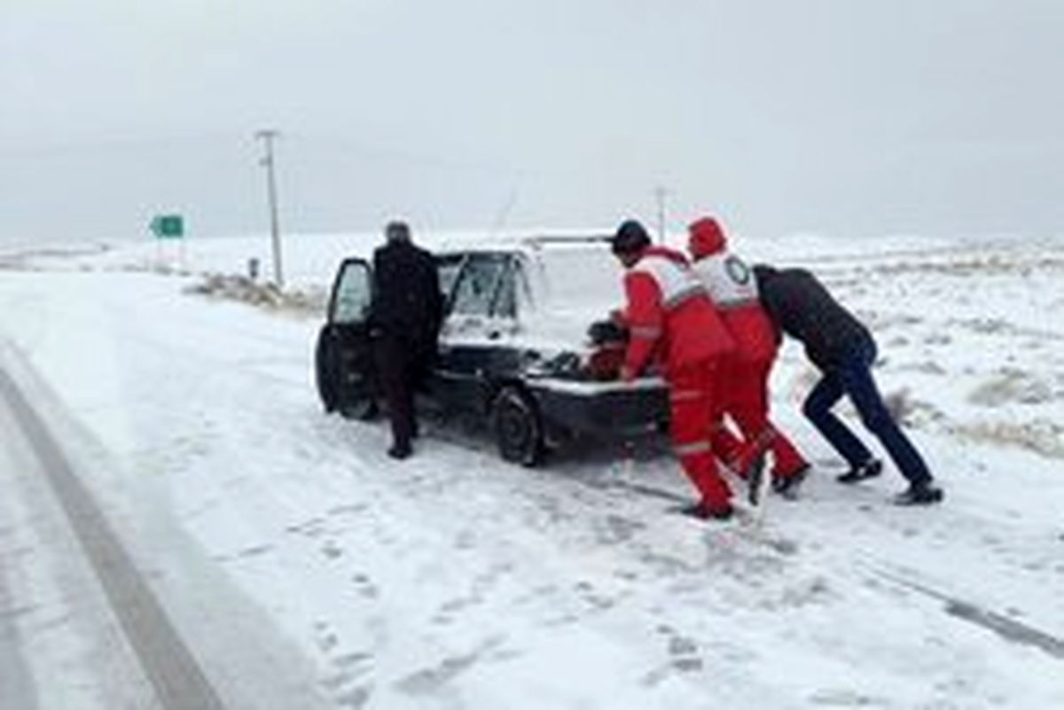 انجام ۳۱۷ ماموریت امداد و نجات در برف و کولاک