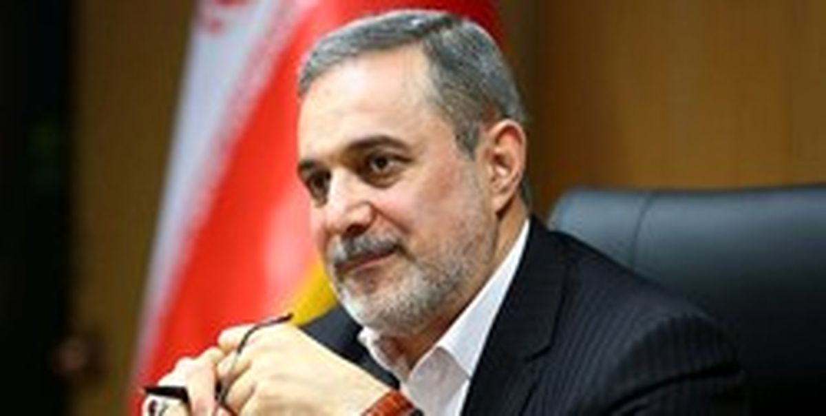«بطحایی» قیچی به دست شد