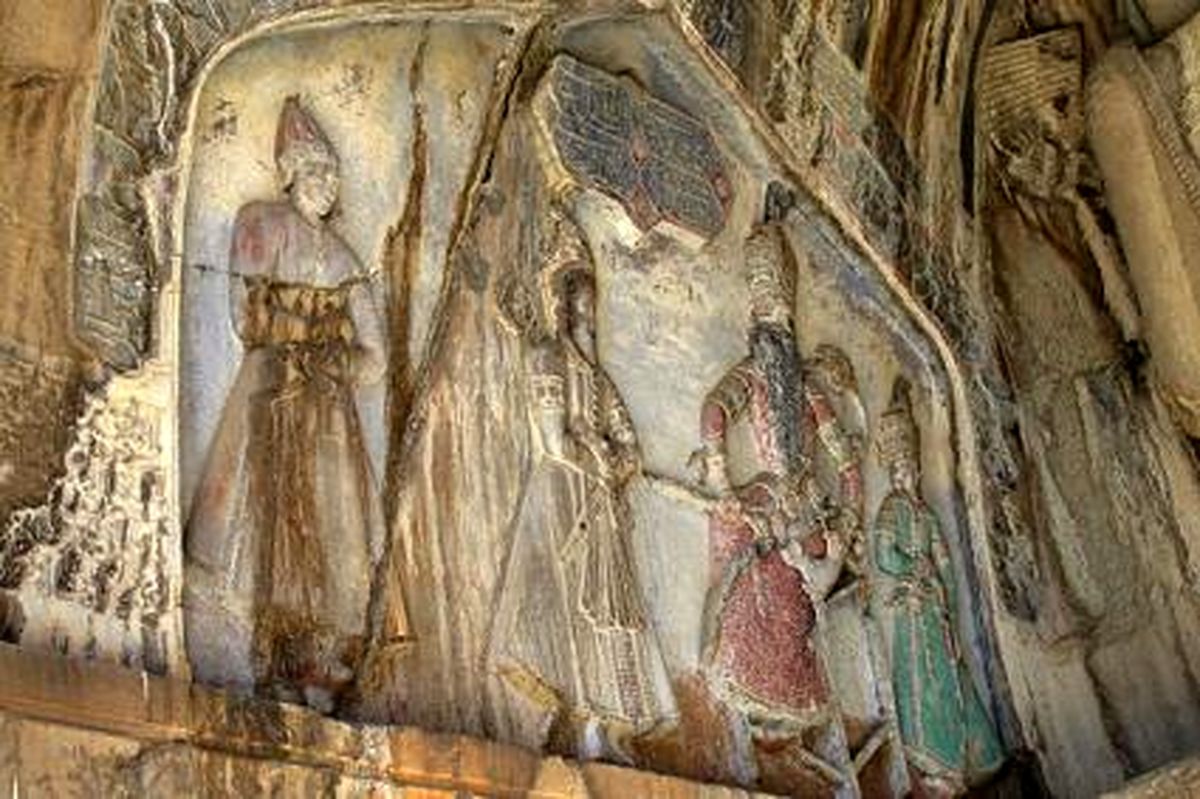 سنگ نگاره قاجاری در طاق بستان