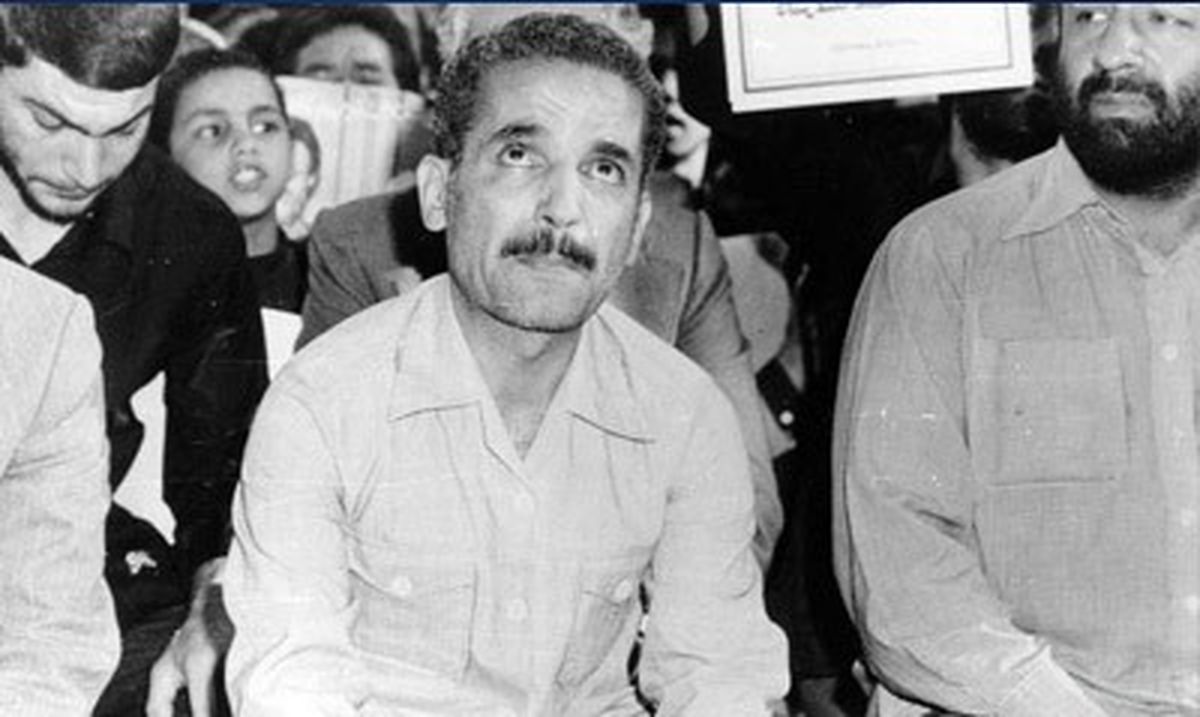 شهید رجایی در مجلس روضه/تصاویر